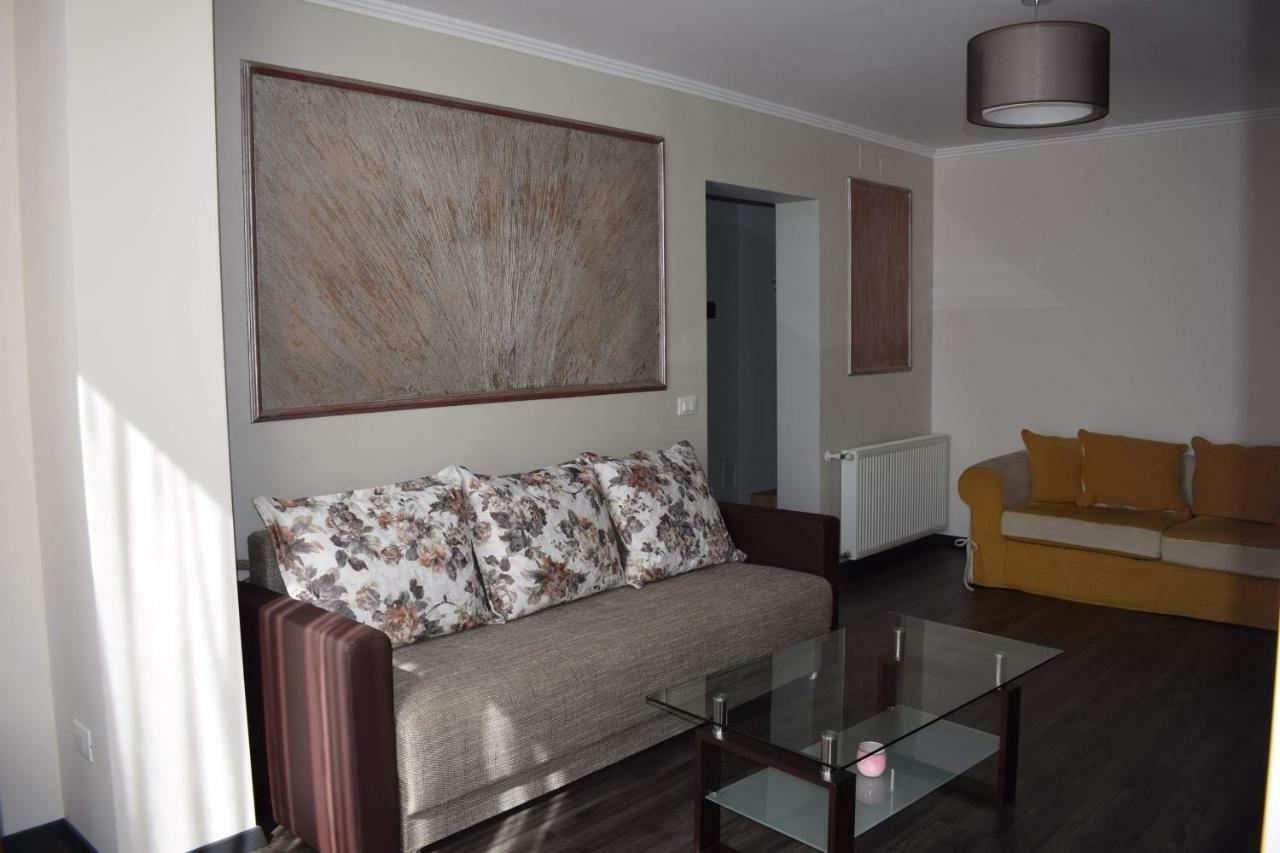 דירות Făgăraş Apartament Antonia מראה חיצוני תמונה